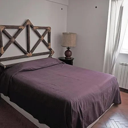 Residenza Le Rose D'arte * Naples